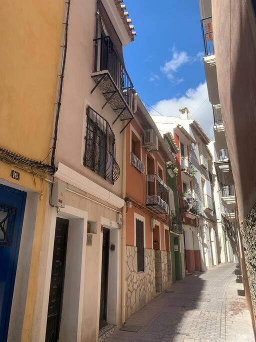 Preciosa Casa En Vilajoyosa Con Vistas Al Mar En Las Casas Colgantes Del Casco Antiguo Вильяхойоса Экстерьер фото