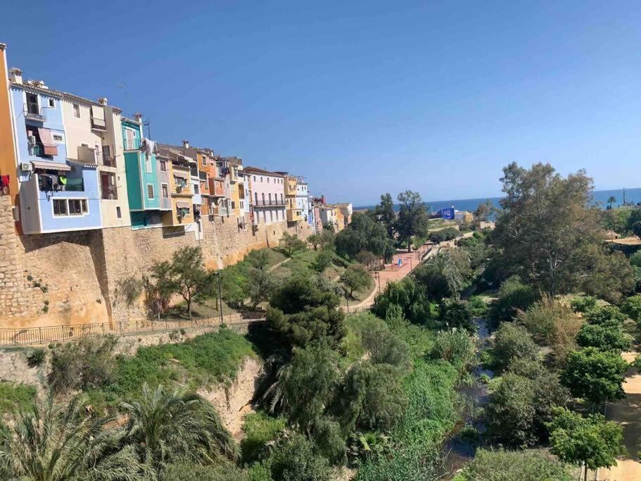 Preciosa Casa En Vilajoyosa Con Vistas Al Mar En Las Casas Colgantes Del Casco Antiguo Вильяхойоса Экстерьер фото