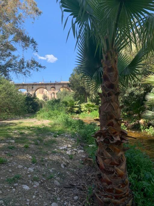 Preciosa Casa En Vilajoyosa Con Vistas Al Mar En Las Casas Colgantes Del Casco Antiguo Вильяхойоса Экстерьер фото