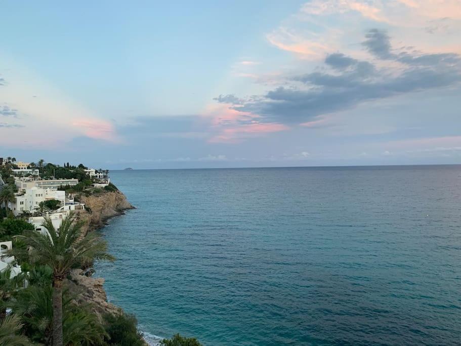 Preciosa Casa En Vilajoyosa Con Vistas Al Mar En Las Casas Colgantes Del Casco Antiguo Вильяхойоса Экстерьер фото